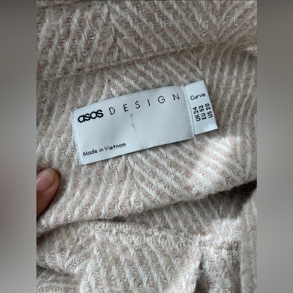 ASOS DESIGN Curve Beige Herringbone Oversized Shacket – Size 20 - Picture 5 of 6